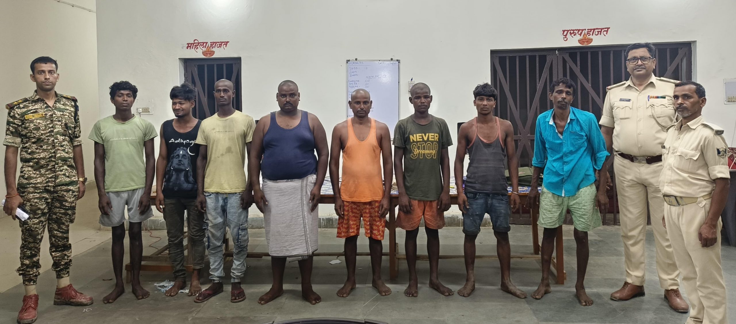 उपद्रव मामले में आठ को पुलिस ने किया गिरफ्तार