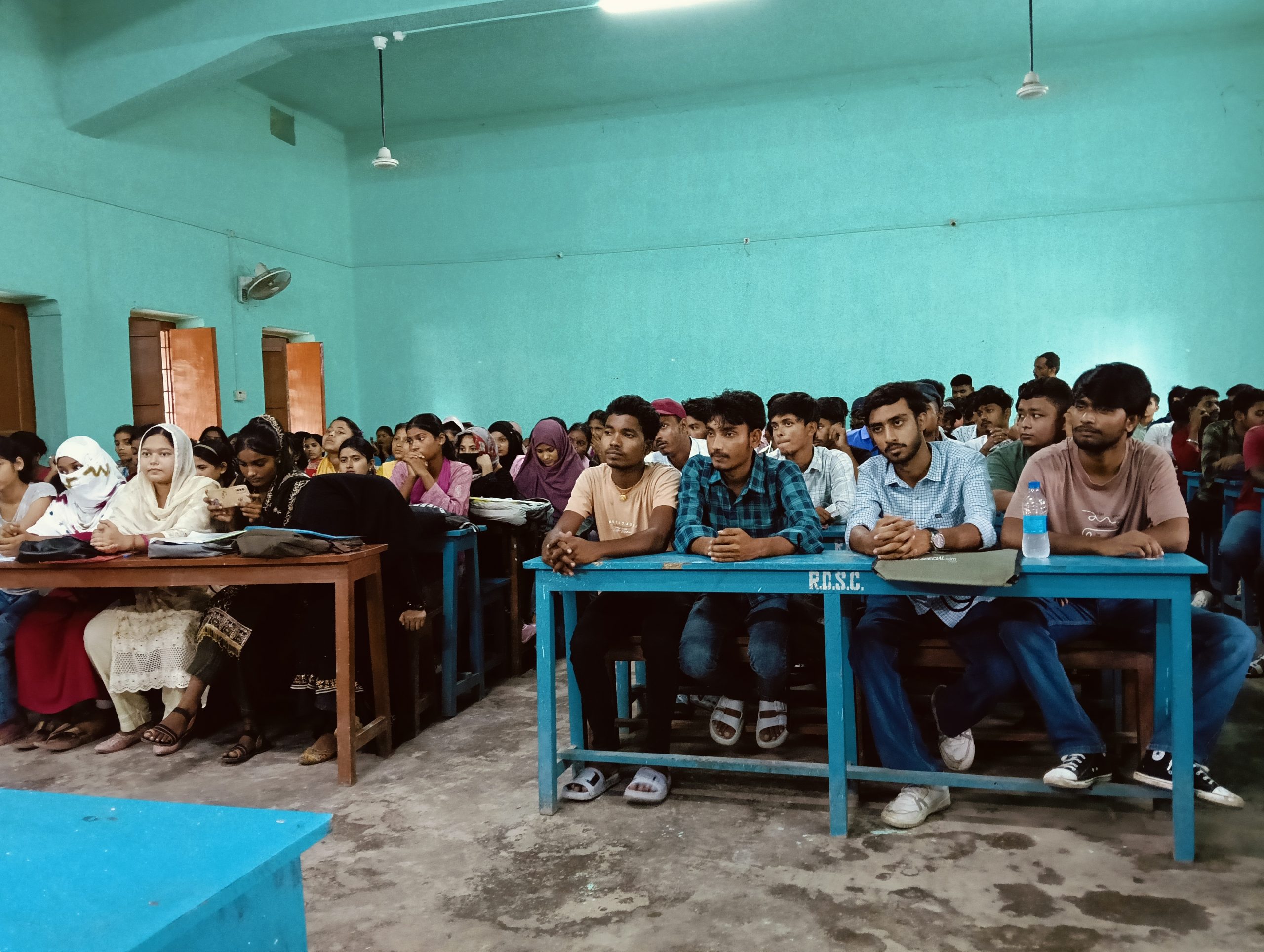 आरडीएस कॉलेज में उन्मुखीकरण कार्यशाला में छात्रों की उमड़ी भीड़