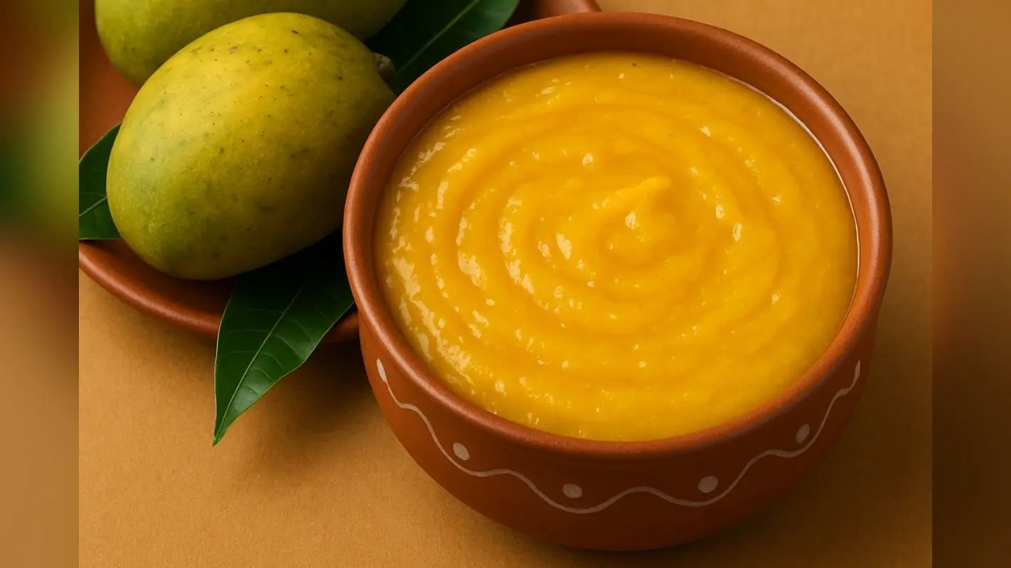 Aamras Recipe: आम का सीजन खत्म होने से पहले जरूर बनाएं ये टेस्टी डिश, उंगलियां चाटते रहेंगे बच्चे