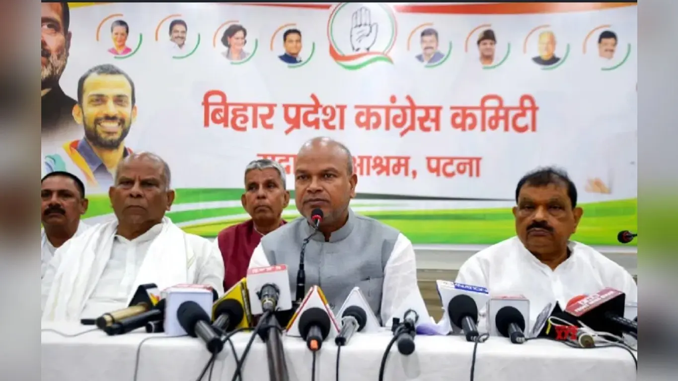 बिहार की राजनीतिक में शुरू हुआ डिजिटल वार, एआइ से लालू ने नीतीश तो भाजपा ने तेजस्वी को लपेटा