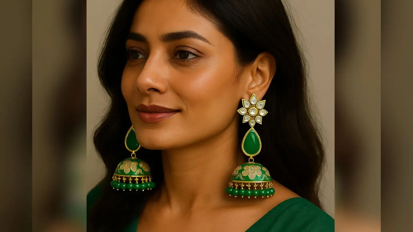 Earrings For Sawan: सावन लुक को बनाएं खास, इन ग्रीन कलर इयररिंग्स से दिखें स्टाइलिश