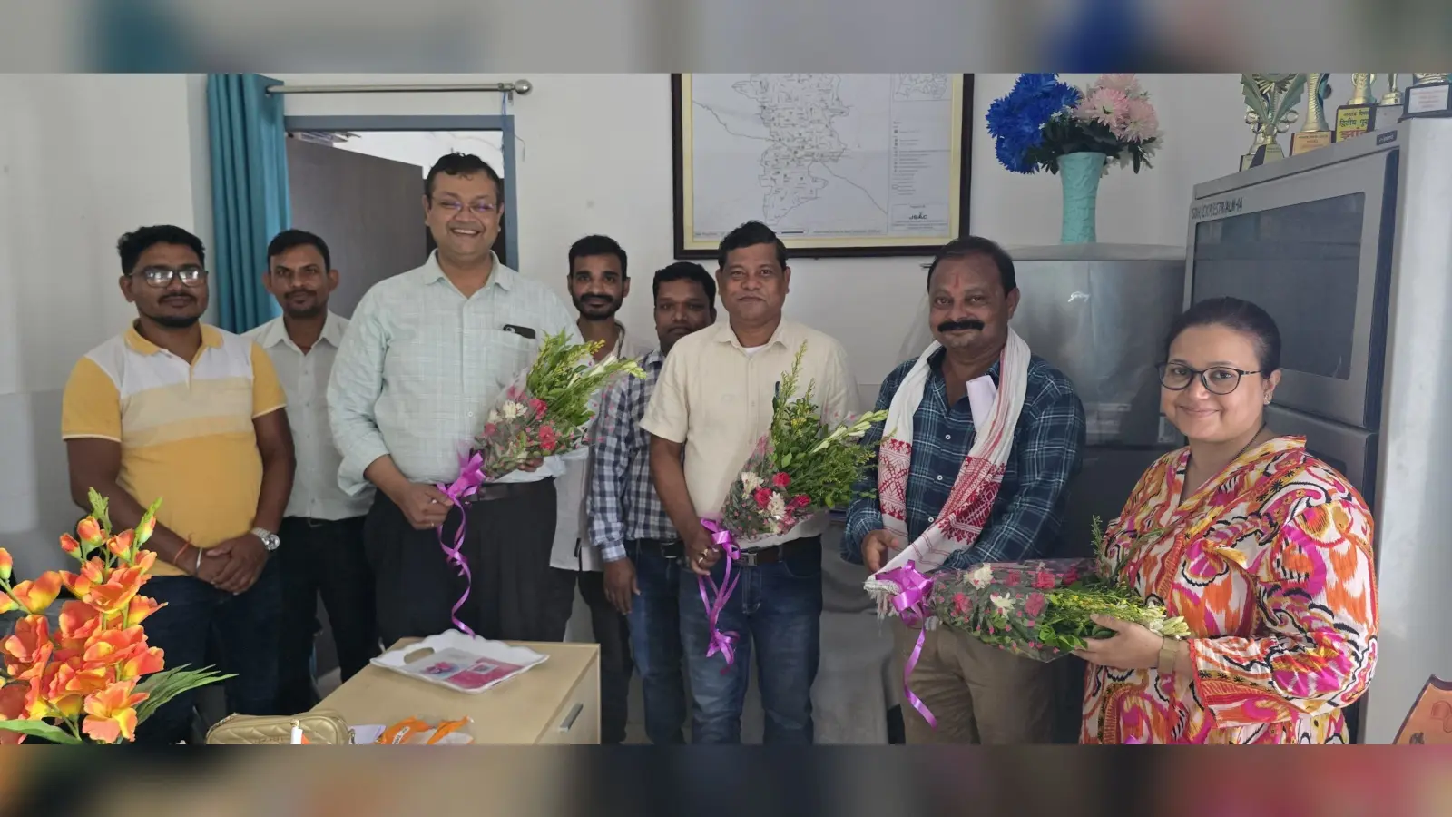 Chaibasa News : डॉक्टर्स डे पर चिकित्सकों के समर्पण को मिला सम्मान