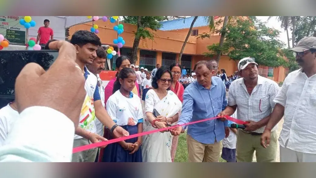 Samastipur News:प्रखंड स्तरीय मशाल प्रतियोगिता में बच्चों ने दिखाये जलवे