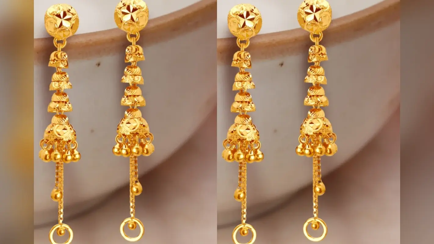 Gold Earrings for Teej 2025: तीज पर बनिए सबसे खूबसूरत, पहनिए गोल्ड की ये ट्रेंडिंग ईयररिंग्स, नया कलेक्शन अभी देखें