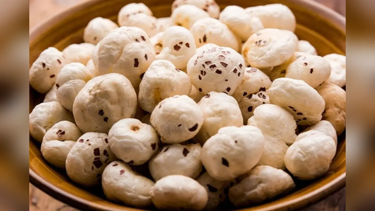 Makhana Health Risks: मखाना उतना हेल्दी नहीं जितना लगता है, पोषण विशेषज्ञों के अनुसार ये 3 साइड इफेक्ट्स हो सकते हैं