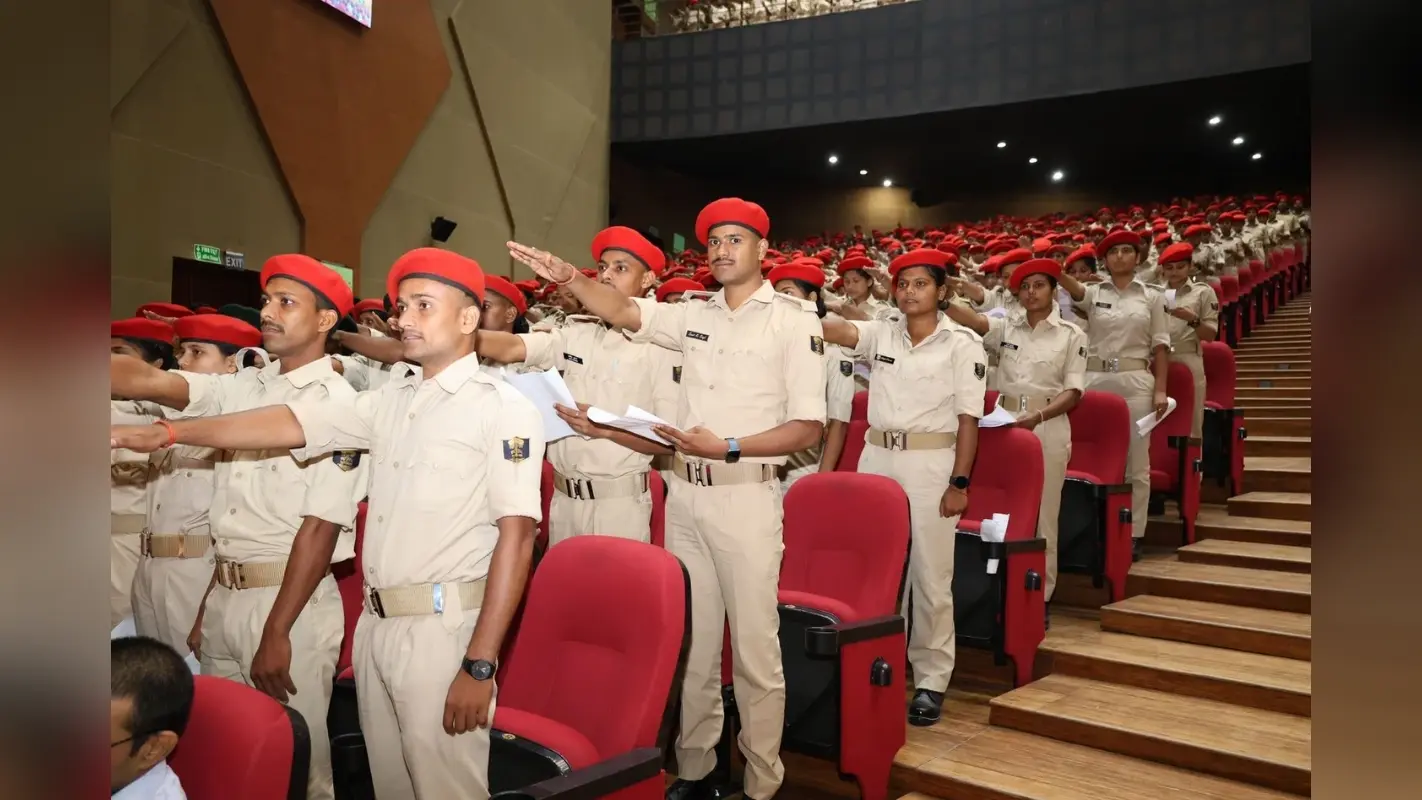 Bihar Police: मुंगेर रेंज में 990 पुलिसकर्मियों को सौंपा गया नियुक्ति पत्र, अब ट्रेनिंग लेंगे जवान