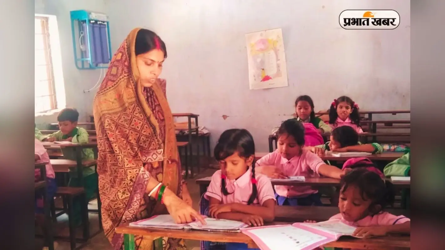 उत्कल सम्मिलनी के ओड़िया शिक्षकों को एक साल से नहीं मिला मानदेय, आर्थिक तंगी के बावजूद बच्चों को दे रहे शिक्षा