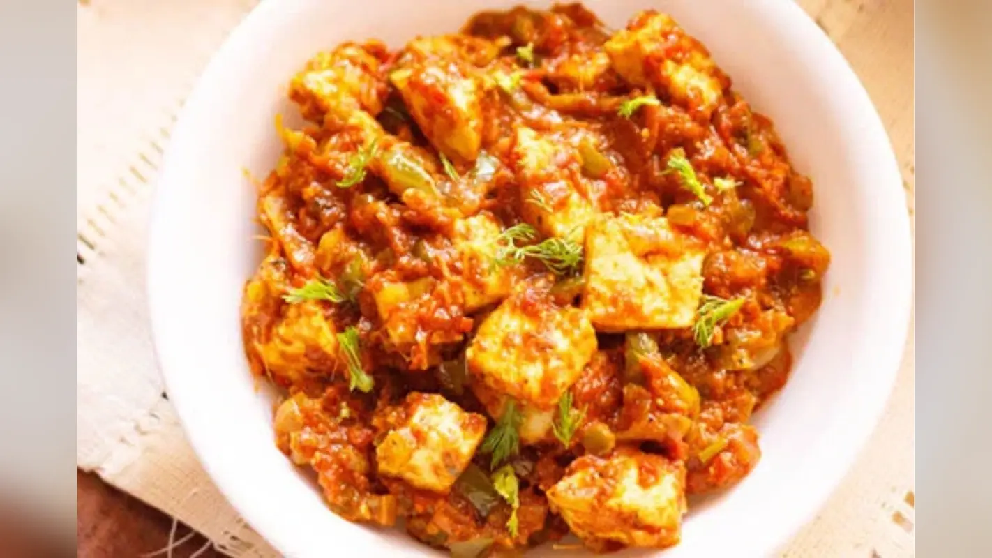 Tawa Paneer Recipe: मसालेदार तवा पनीर घर पर बनाएं, स्वाद ऐसा कि सब उंगलियां चाटते रह जाएं