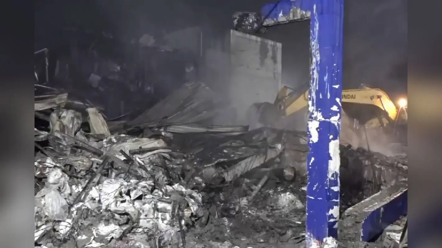 Telangana Factory Blast : किसी का पति तो किसी का बेटा लापता, यह वीडियो देखकर दहल जाएगा अपका भी दिल