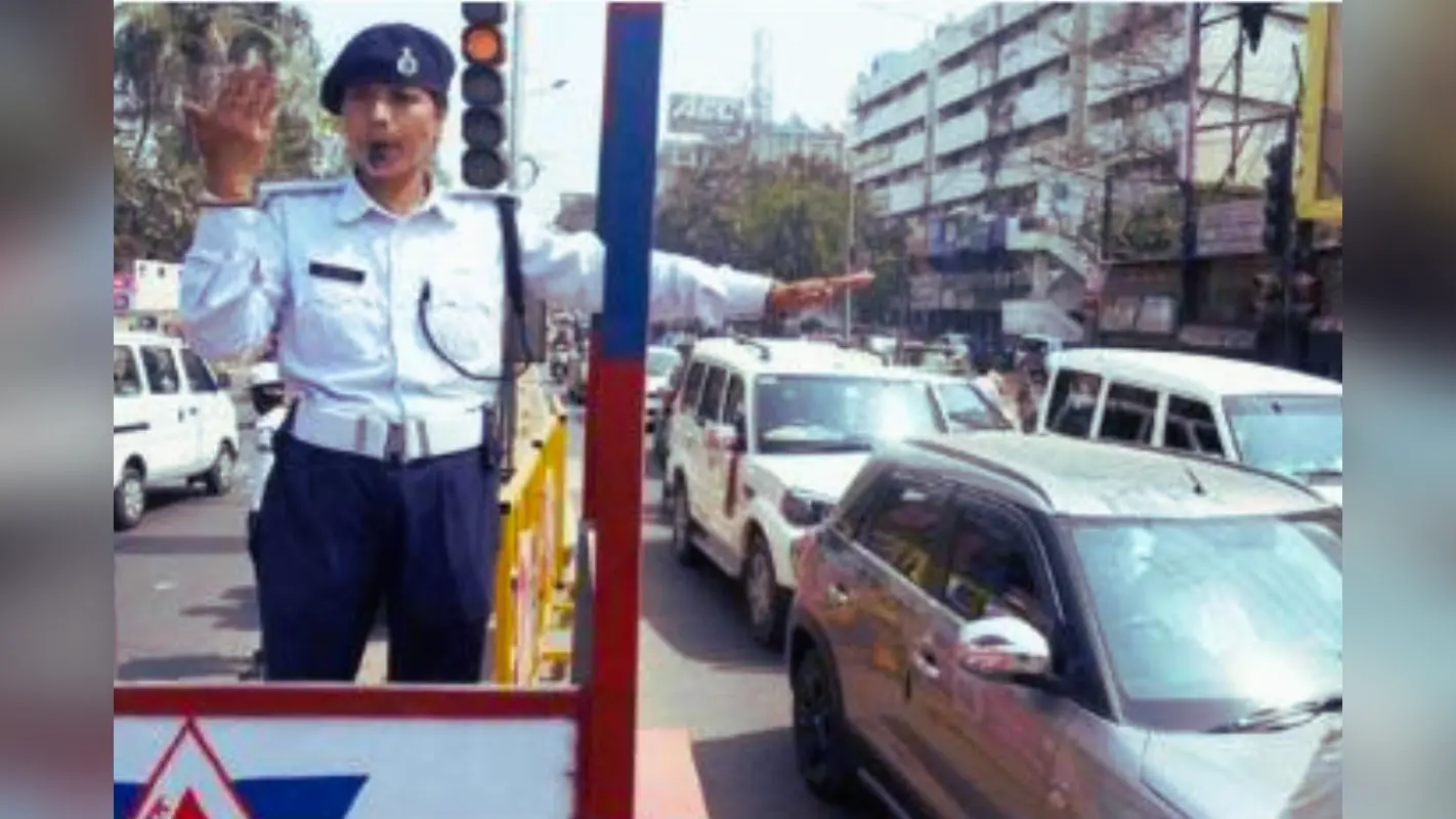 Traffic In Patna: पटना में आज से 2 दिनों तक यहां नहीं चलेंगी गाड़ियां… घर से निकलने के पहले ले लें पूरी जानकारी