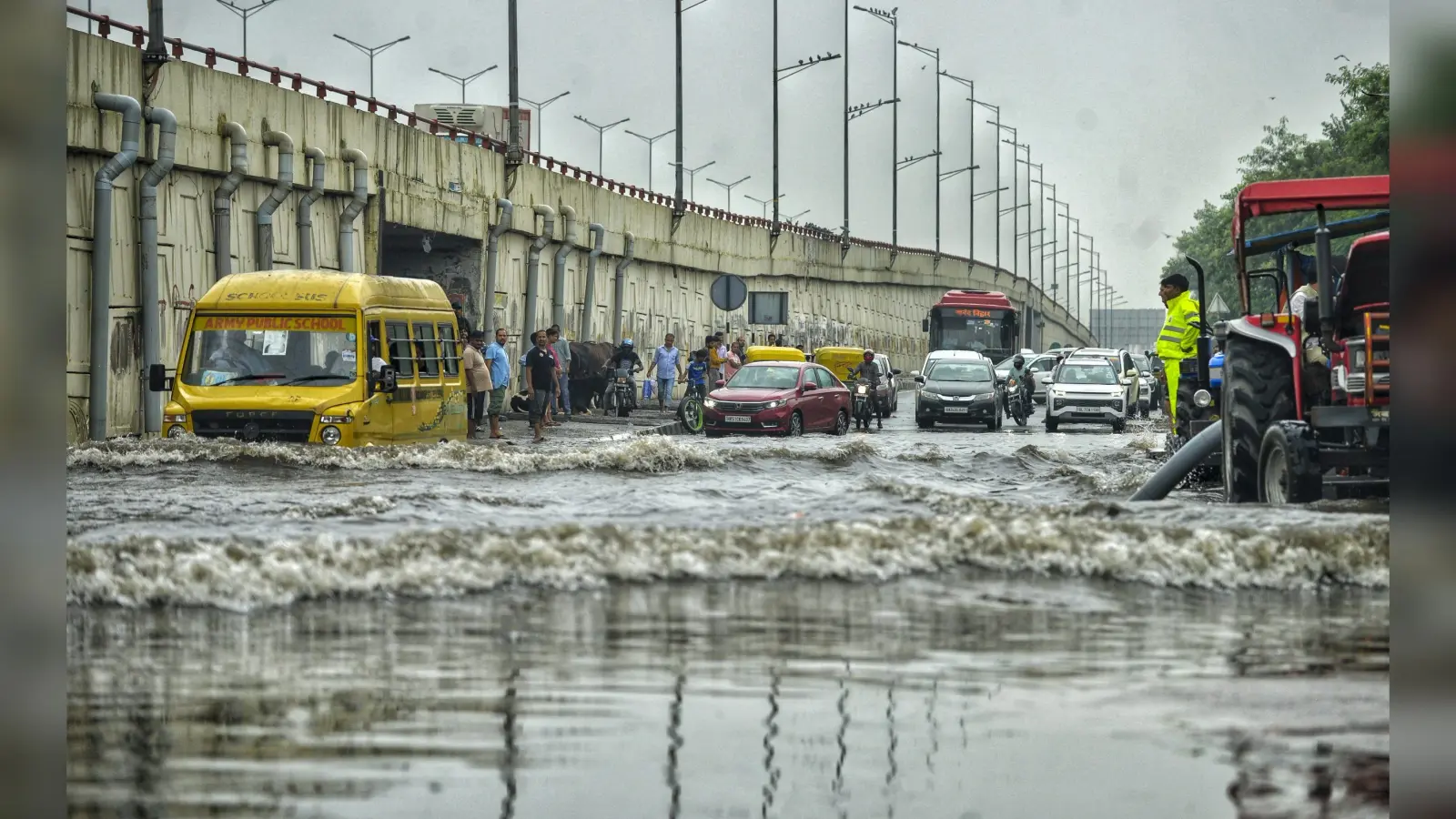 Bihar Weather: पटना-नालंदा सहित कई जिलों में भारी बारिश का अलर्ट, भागलपुर में बदन जला रही चुभती धूप