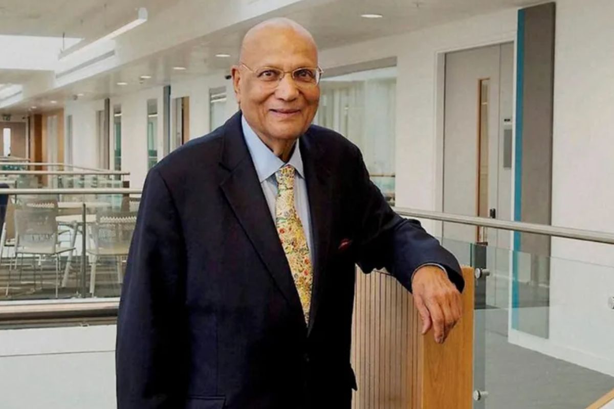 MIT से हाउस ऑफ लॉर्ड्स तक, बेटी को खोने के बाद शुरू किया Education फाउंडेशन, भारत से भी है खास नाता