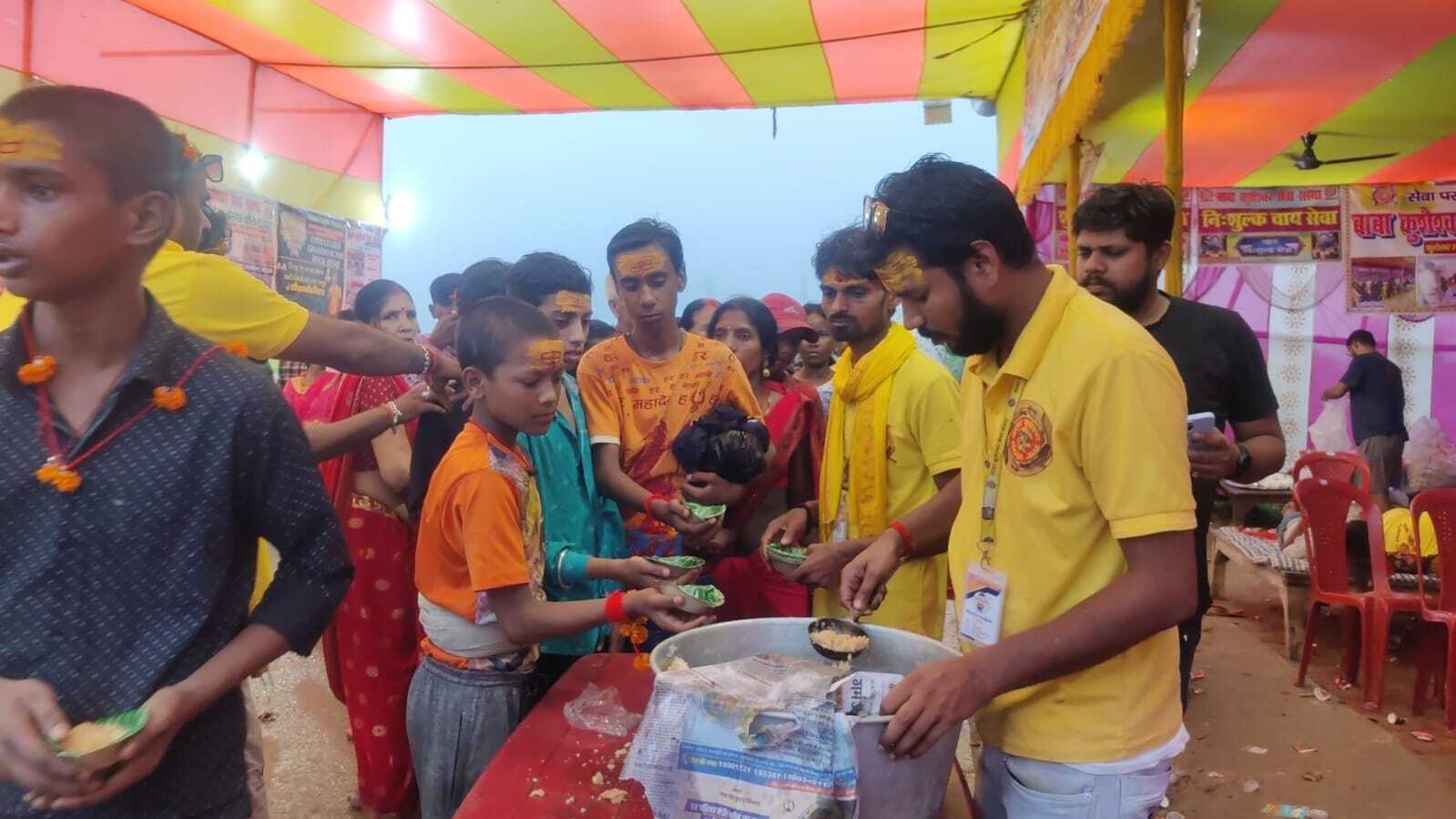 Darbhanga News: अंतिम सोमवारी पर भक्तों की भीड़ ने ध्वस्त कर दिया पुराना कीर्त्तमान, उमड़ा सैलाब