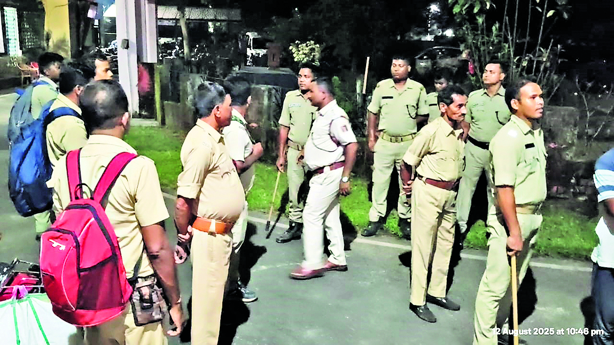 Rourkela News: लाठी-डंडे से पीटकर विवेकानंदपाली के युवक की हत्या, आरोपियों की तलाश में जुटी पुलिस