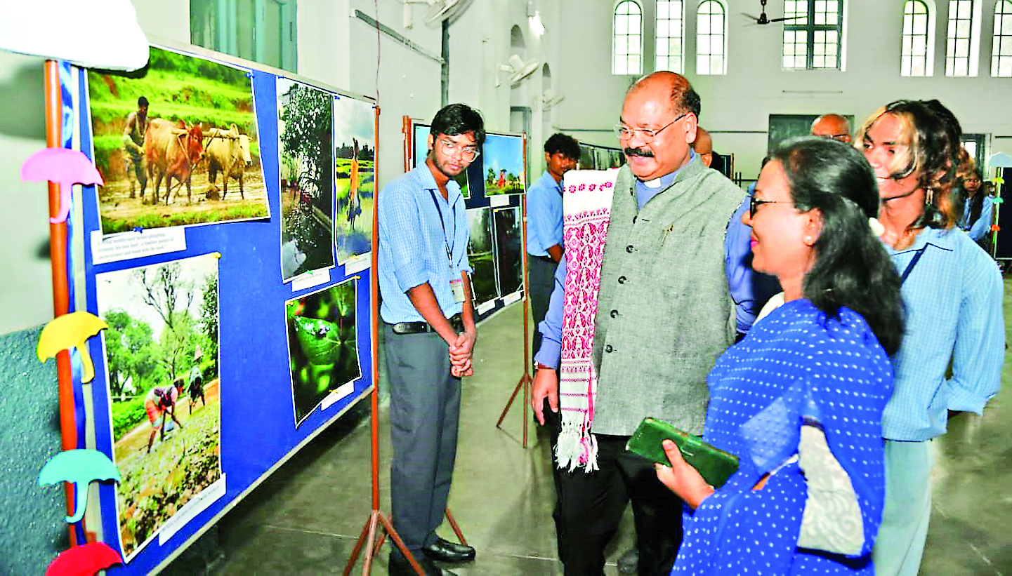 Ranchi News : फोटोग्राफी दिवस पर छात्रों की प्रतिभा और रचनात्मकता का प्रदर्शन