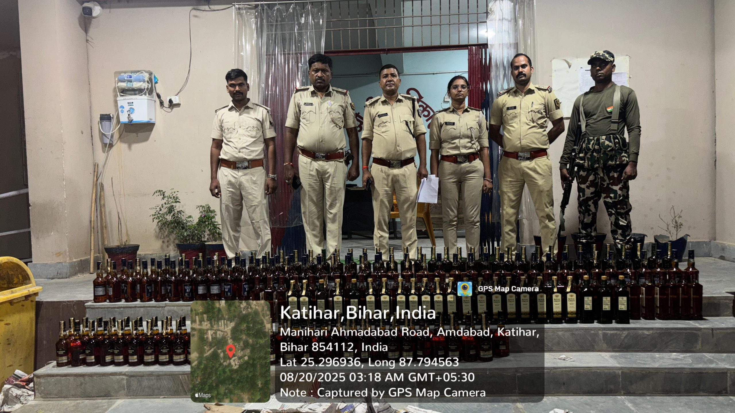 कार से 162 लीटर शराब बरामद, कार जब्त
