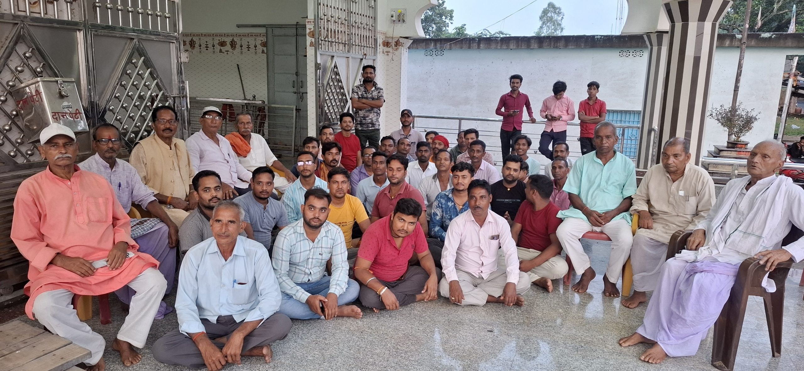 Giridih News: दुर्गा पूजा के संचालन को ले गठित की गयी युवा कमेटी