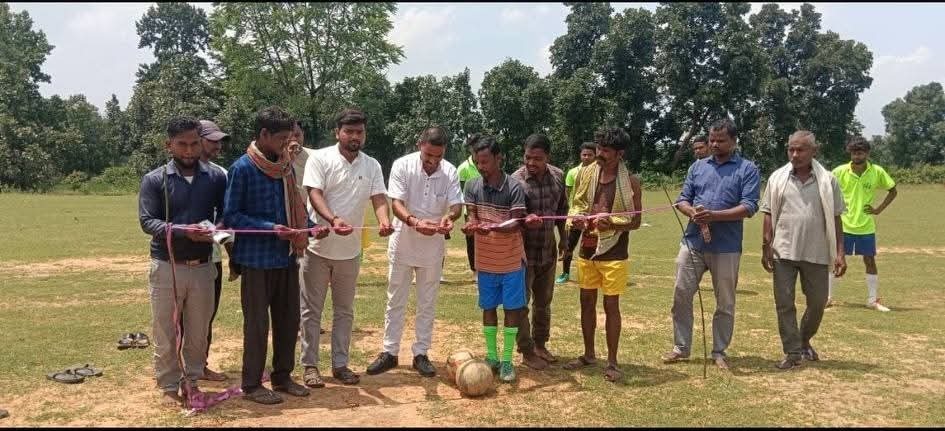 Giridih News: एसएससी क्लब बहादुरपुर ने जीता फुटबाल टूर्नामेंट का उद्घाटन मैच