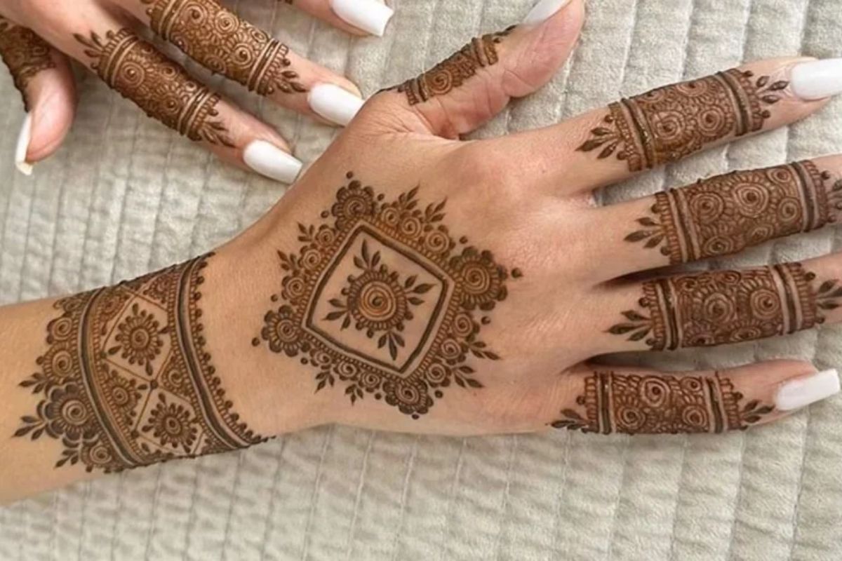 karma mehndi desigen