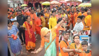 Bhado Mela 2025: बाबा नगरी देवघर में भादो मेला शुरू, पहले दिन 80 हजार भक्तों ने की बाबा बैद्यनाथ की स्पर्श पूजा