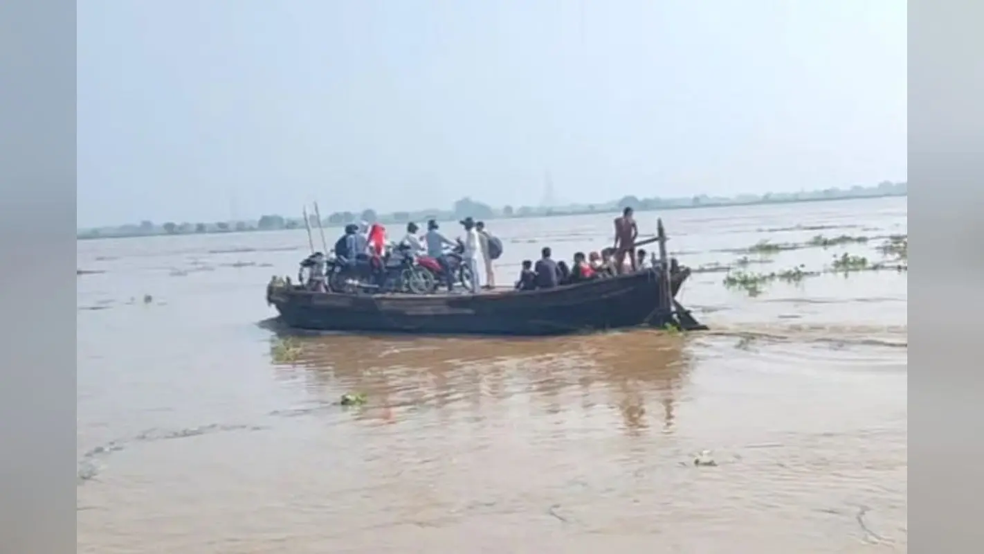 Bihar Flood Alert: गंगा, पुनपुन और सोन नदी में उफान से बढ़ रहा खतरा, हाई अलर्ट पर जिला प्रशासन