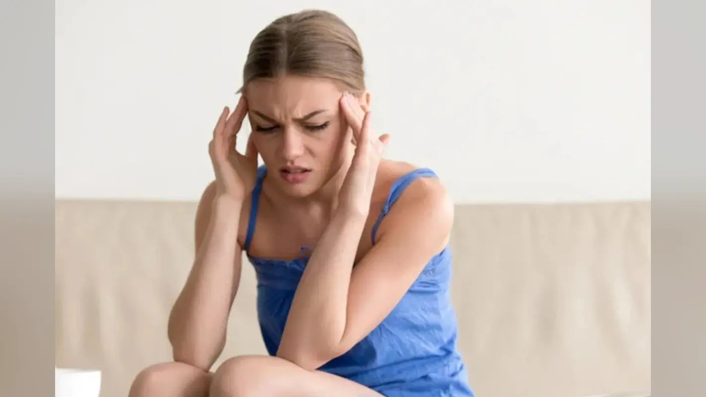 Chronic Stress Management: क्या आप भी क्रॉनिक स्ट्रेस के शिकार हैं? जानें इसके लक्षण और बचाव के उपाय