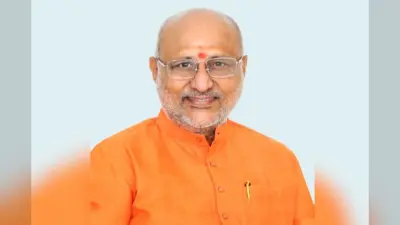 CP Radhakrishnan Net Worth: करोड़ों के मालिक फिर भी बे’कार… सीपी राधाकृष्णन, उपराष्ट्रपति चुनाव के लिए वोटिंग शुरू, आज ही रिजल्ट