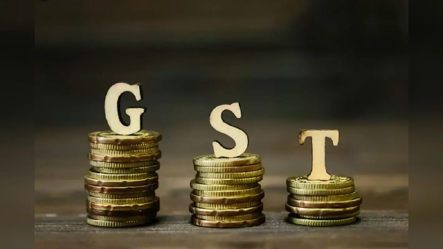 जीएसटी अधिकारियों ने 104 की टैक्स चोरी का किया बड़ा खुलासा, 3.93 करोड़ की सिगरेट जब्त