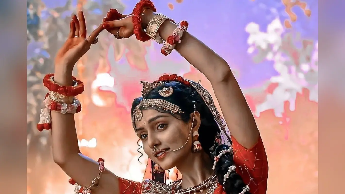 Radha Ashtami: राधा अष्टमी पर राधारानी की तरह करें श्रृंगार, कपड़ों से लेकर मेकअप के यहां से लें टिप्स