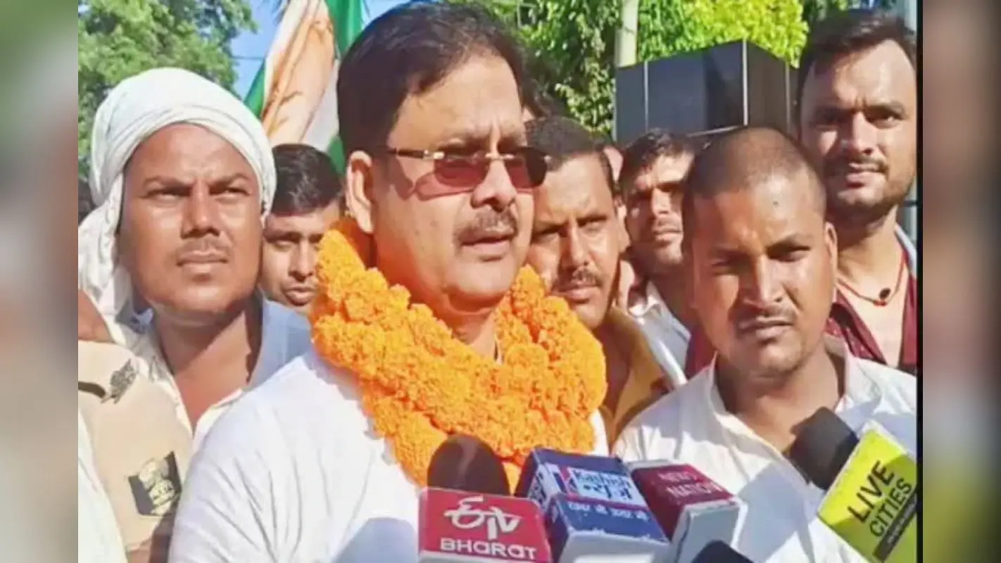 Narkatia Vidhasabha: नरकटिया के विधायक को मिला था हाईकोर्ट का नोटिस, गलत सूचना देकर चुनाव जीतने का लगा था आरोप