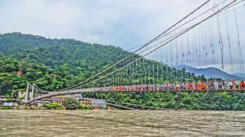 पिंडदान के लिए तैयार हो रहा पुनपुन का किनारा, लक्ष्मण झूला जैसा पुल जल्द होगा तैयार