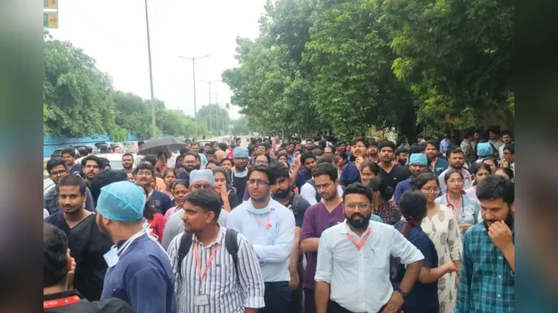 Video: Patna AIIMS के डॉक्टर्स भारी गुस्से में, कहा- “बंदूक की नोक पर इलाज नहीं होगा, चेतन आनंद माफी मांगें”