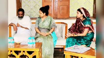 रघुवर दास की बहू विधायक पूर्णिमा साहू पहुंचीं शिबू सोरेन के गांव नेमरा, गुरुजी को दी श्रद्धांजलि