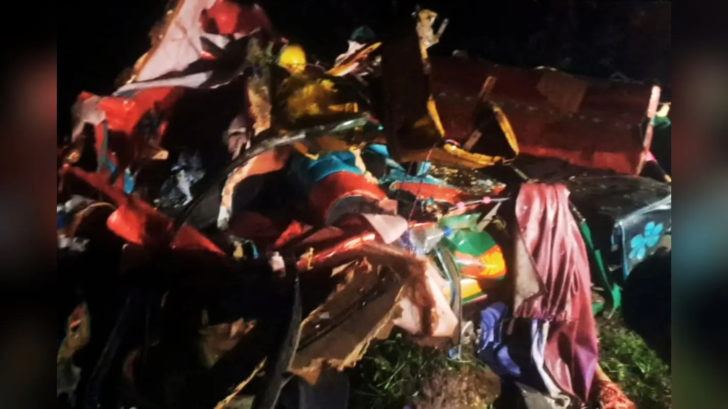 Road Accident : रांची के अनगड़ा में सड़क हादसे में 4 लोगों की मौत, एक गंभीर