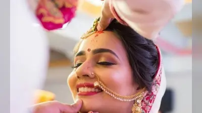 Sindoor Ke Niyam: टीके की तरह सिंदूर लगाने से क्या हो सकते हैं दुष्परिणाम