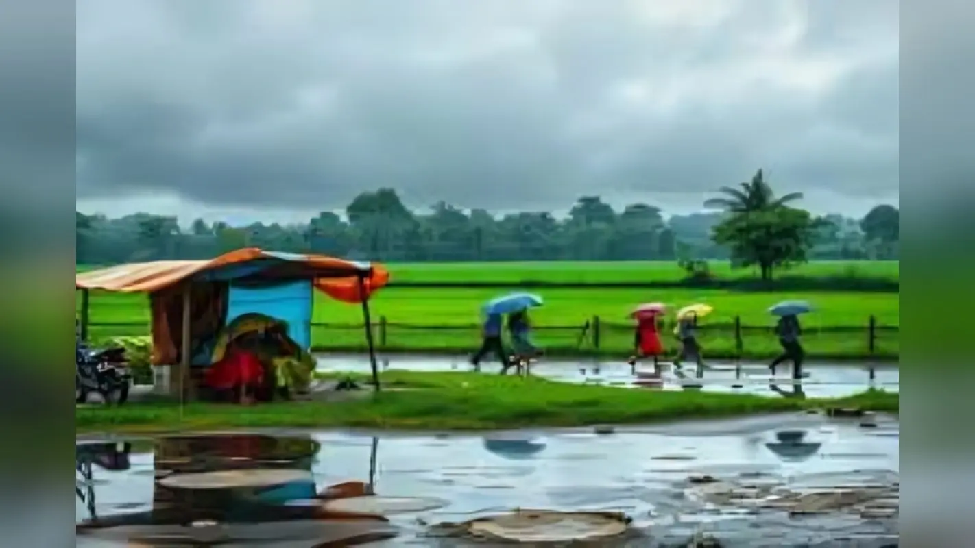 Bihar Weather Today: बिहार के 32 जिलों में बारिश का यलो अलर्ट, गंगा उफान पर, किसानों की बढ़ी चिंता