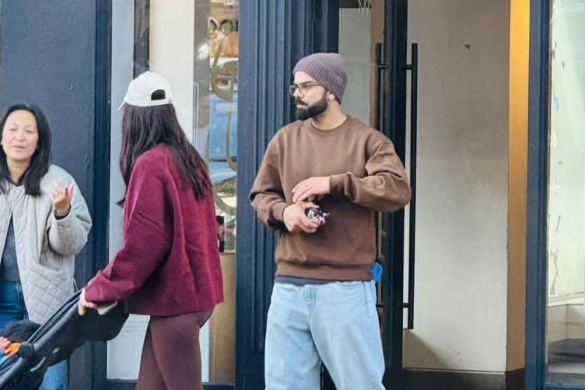 लंदन में विद फैमिली स्पॉट हुए विराट कोहली, डिमांड पूरी करने पर फैंस ने कहा ‘शुक्रिया’