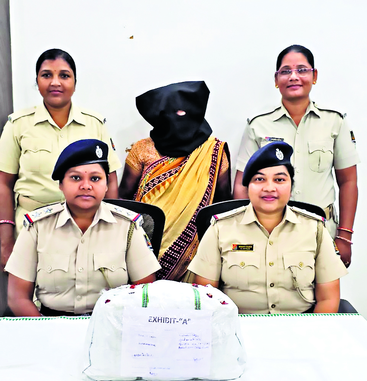 Rourkela News: तीन किलो गांजा के साथ महिला तस्कर गिरफ्तार
