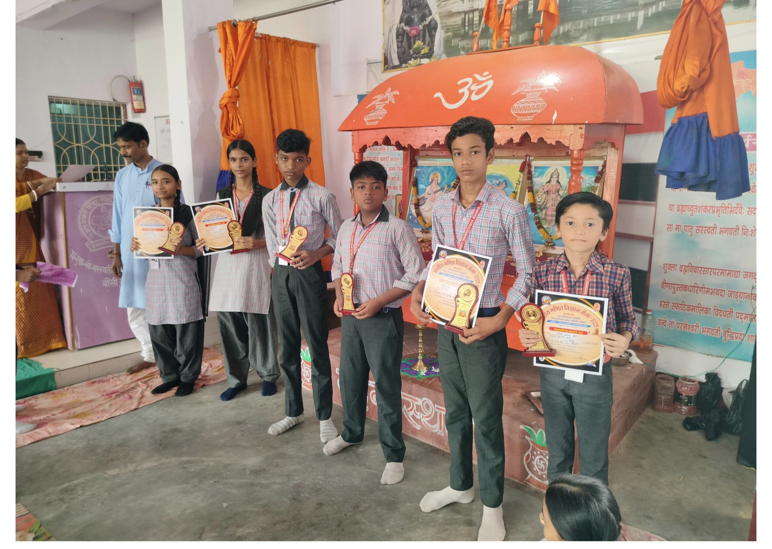 प्रांत स्तरीय गणित विज्ञान मेला में पीएलके के बच्चों ने मारी बाजी