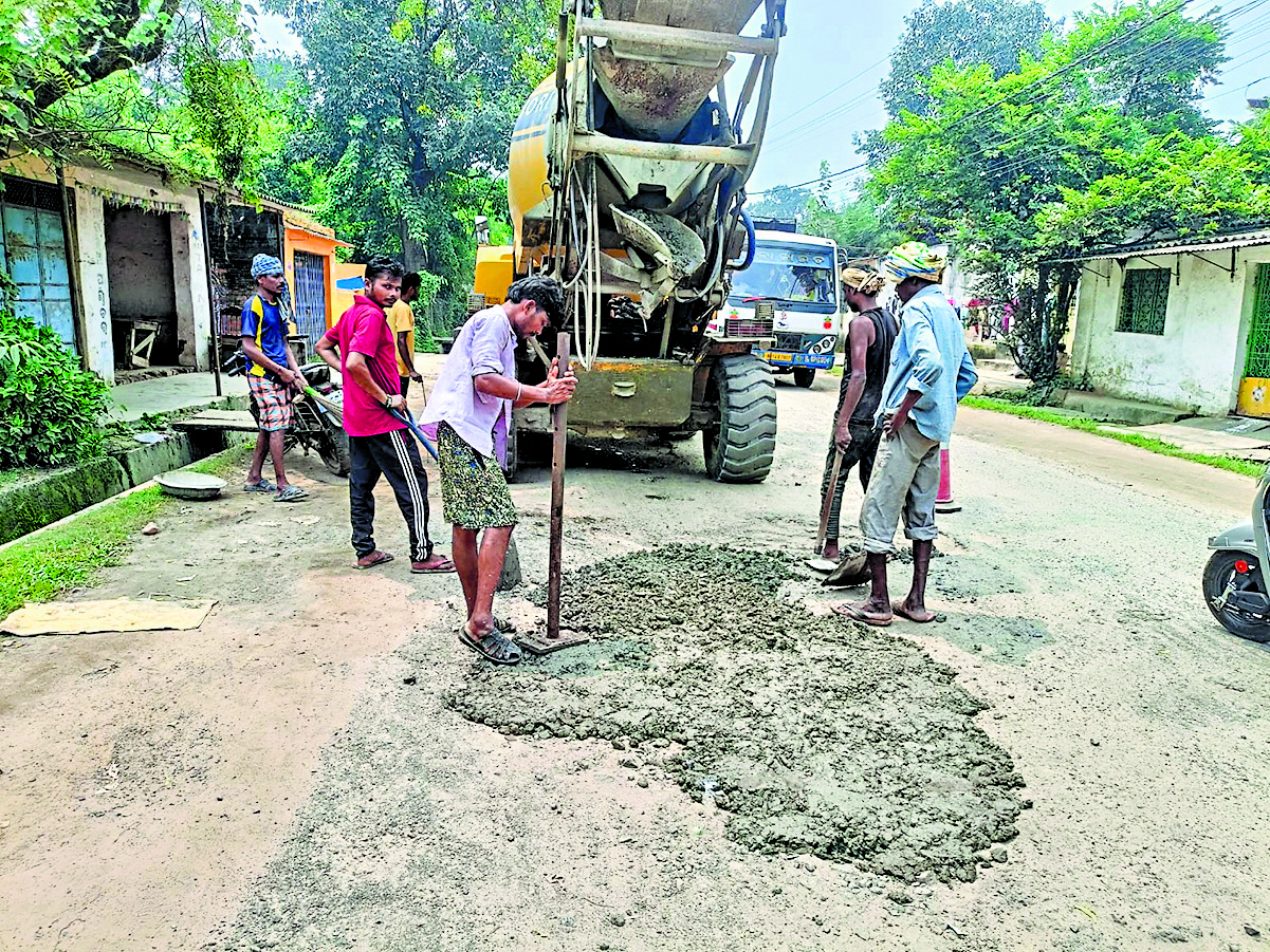 Rourkela News: बंडामुंडा-राउरकेला मुख्य सड़क की मरम्मत शुरू