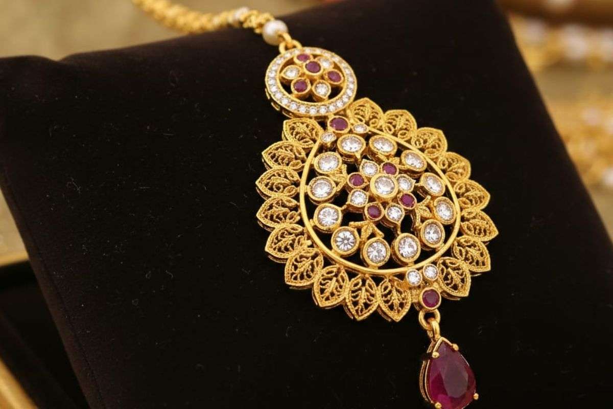 gold mangtika