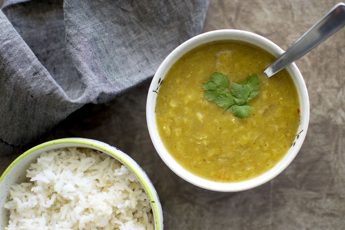 Nepali Dal Bhaat Recipe: नेपाल का स्वाद अब पाएं घर पर, मिनटों में करें इसे तैयार