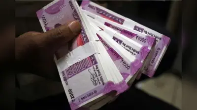 RBI का बड़ा खुलासा: वापसी के सवा दो साल बाद भी बाजार में मौजूद 2000 के नोट