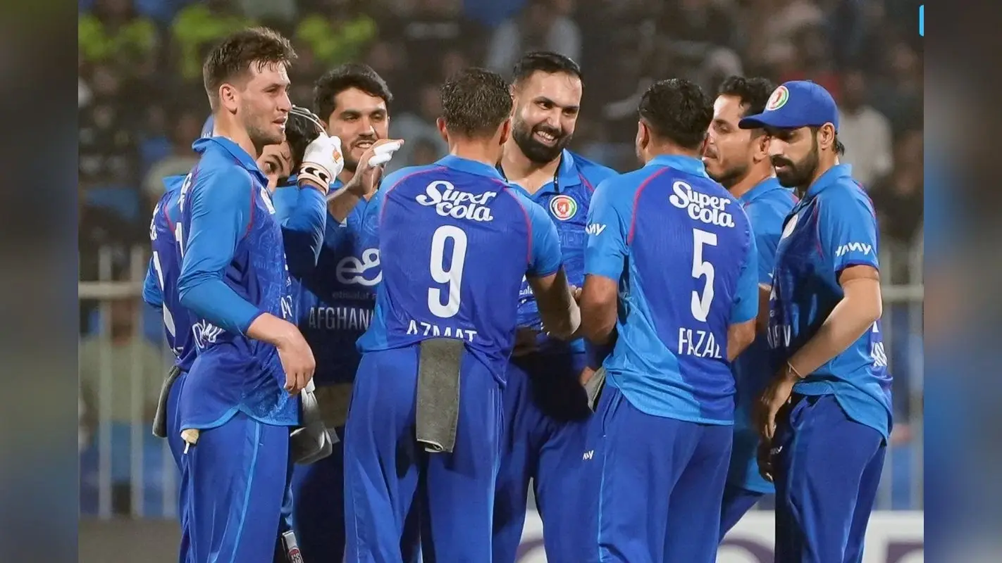 अफगानिस्तान के विश्व रिकॉर्ड से दुनिया हैरान, दुबई में UAE के खिलाफ 4 रन से मैच जीतकर रचा इतिहास