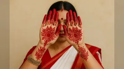 Alta Mehndi Design: इस नवरात्रि हाथों को सजाएं बंगाली स्टाइल आलता मेहंदी डिजाइन्स से, हाथ दिखेंगे यूनिक और खूबसूरत
