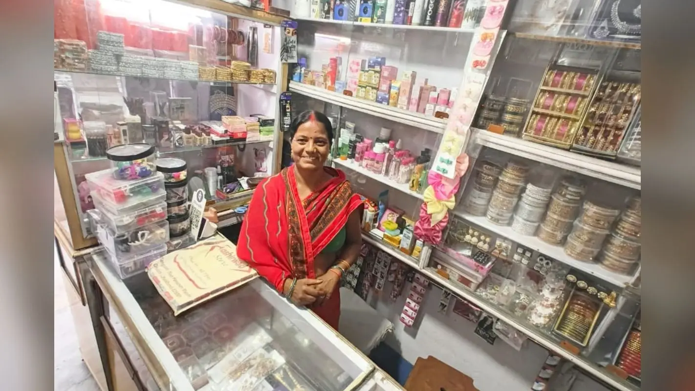 Success Story: रसोई से सीधे बिजनेस की दुनिया में, बोकारो की बबीता आज कमा रही है लाखों, जानिए कैसे पलटी किस्मत