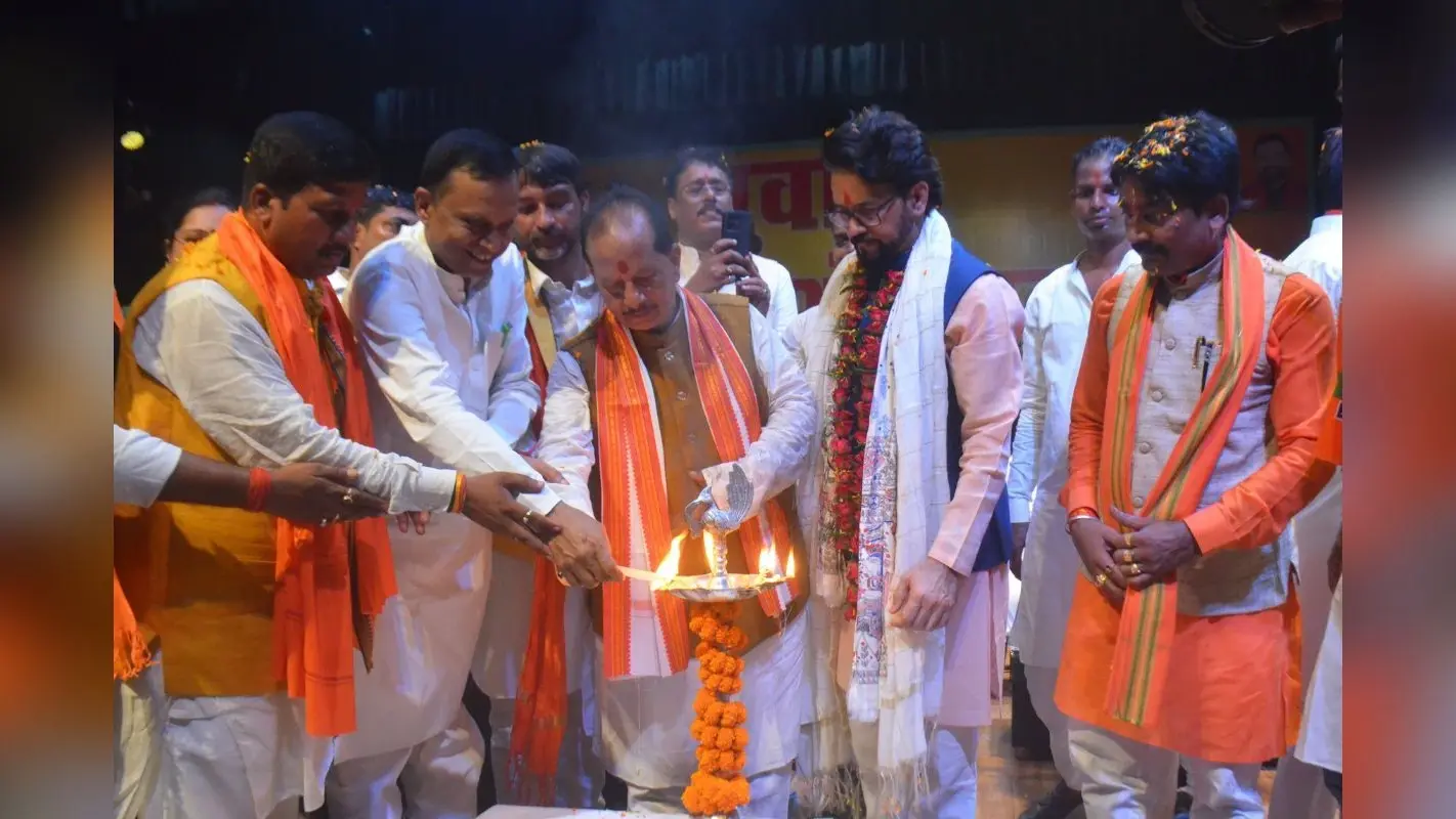 Bihar Elections 2025: जिसके नेतृत्व में कांग्रेस 90 चुनाव हारी, वो नौवीं फेल को बिहार का सीएम बनाने चले हैं, भागलपुर में बोले अनुराग ठाकुर