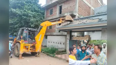 Bulldozer Action: रांची के रातू में गरजा बुलडोजर, अवैध निर्माण ध्वस्त, झारखंड हाईकोर्ट के आदेश पर हुआ एक्शन