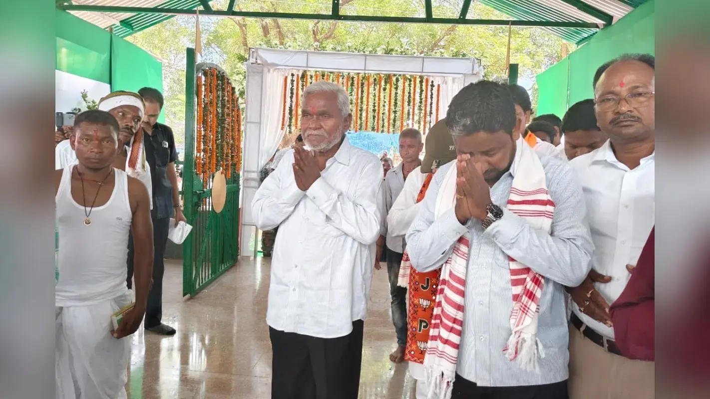 गुवा गोलीकांड के शहीदों को चंपाई सोरेन ने दी श्रद्धांजलि, हेमंत सोरेन सरकार और कांग्रेस पर जमकर बरसे