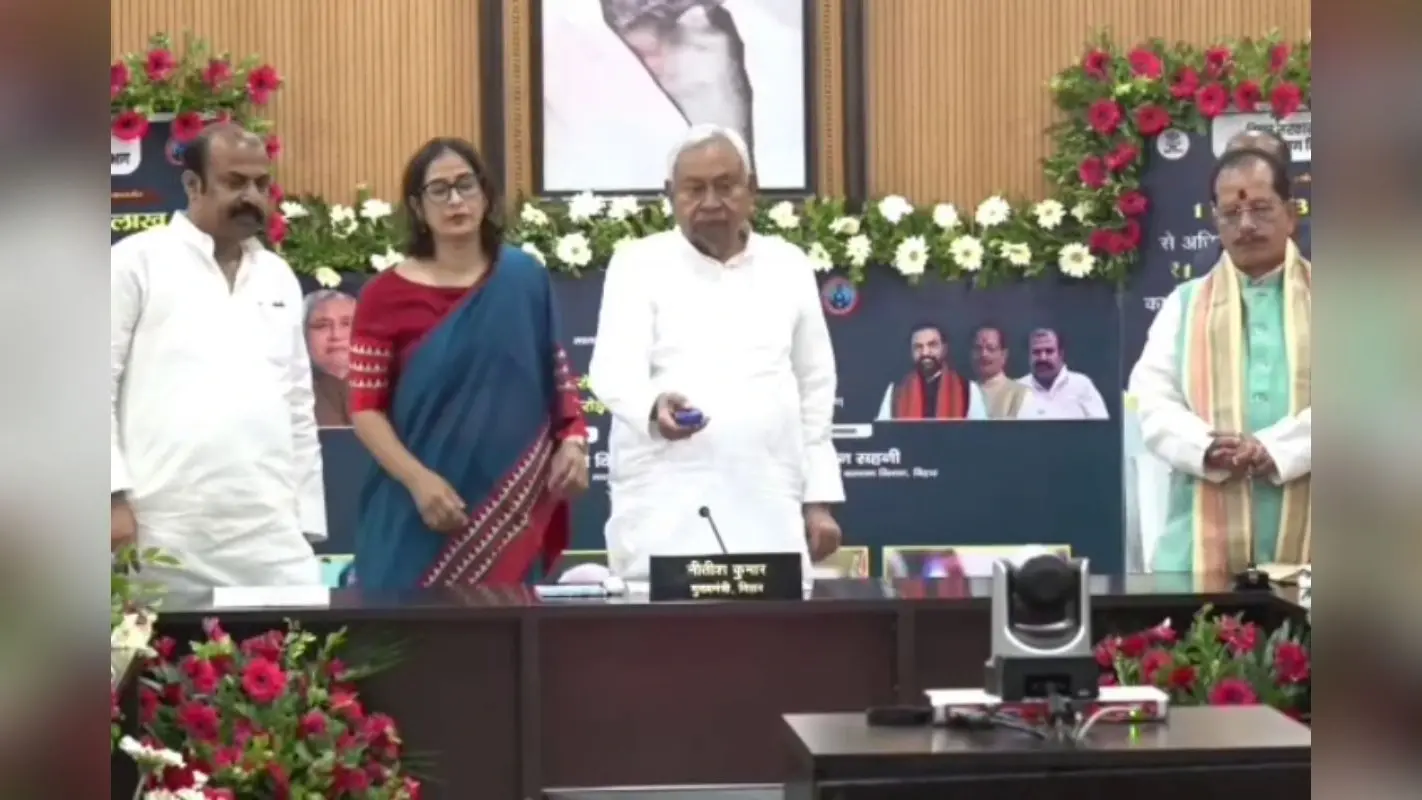सामाजिक सुरक्षा पेंशन योजना: मुख्यमंत्री नीतीश कुमार ने 1.13 करोड़ लाभार्थियों को जारी की बढ़ी हुई राशि